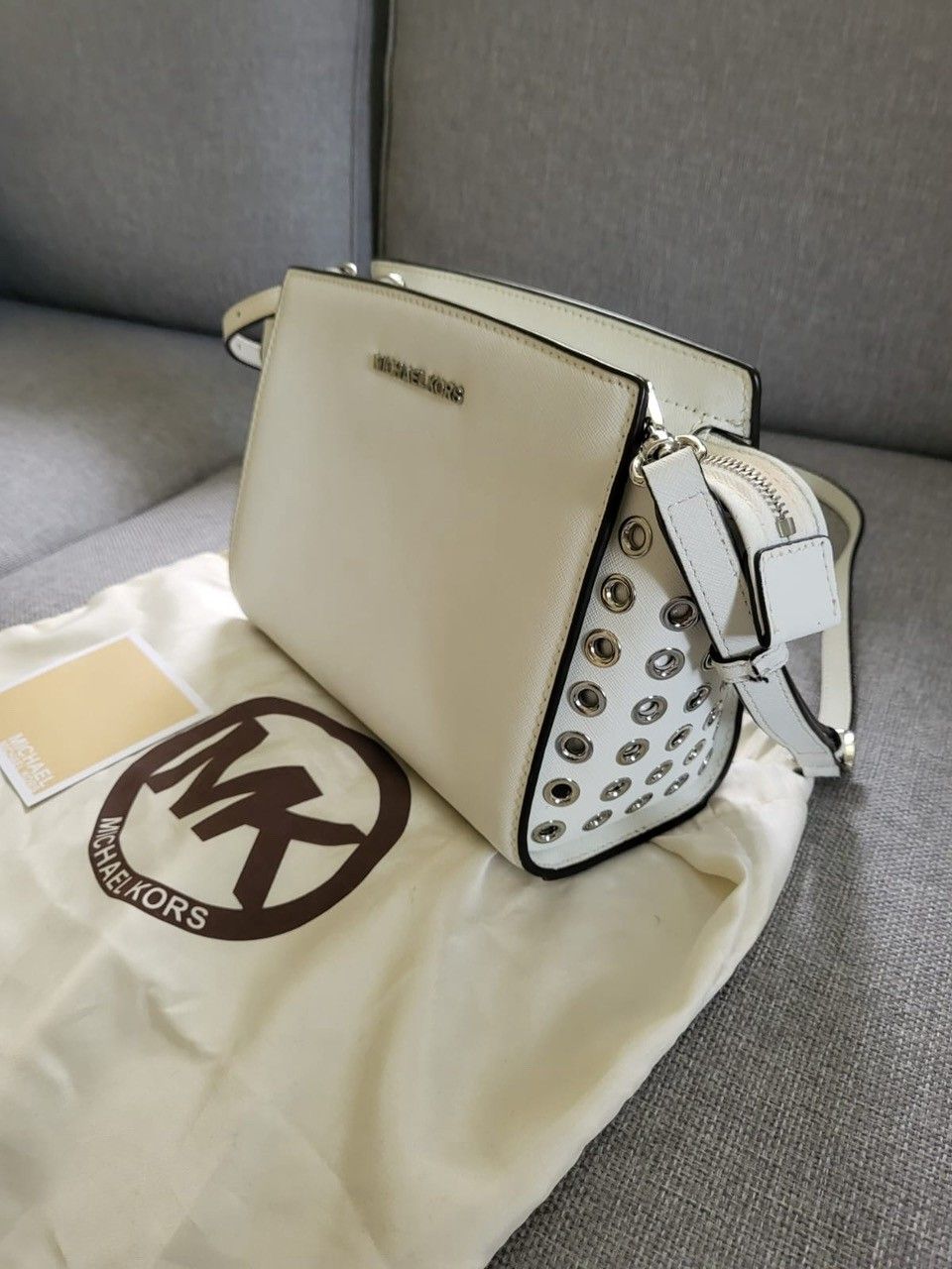 Michael Kors crossbody laukku