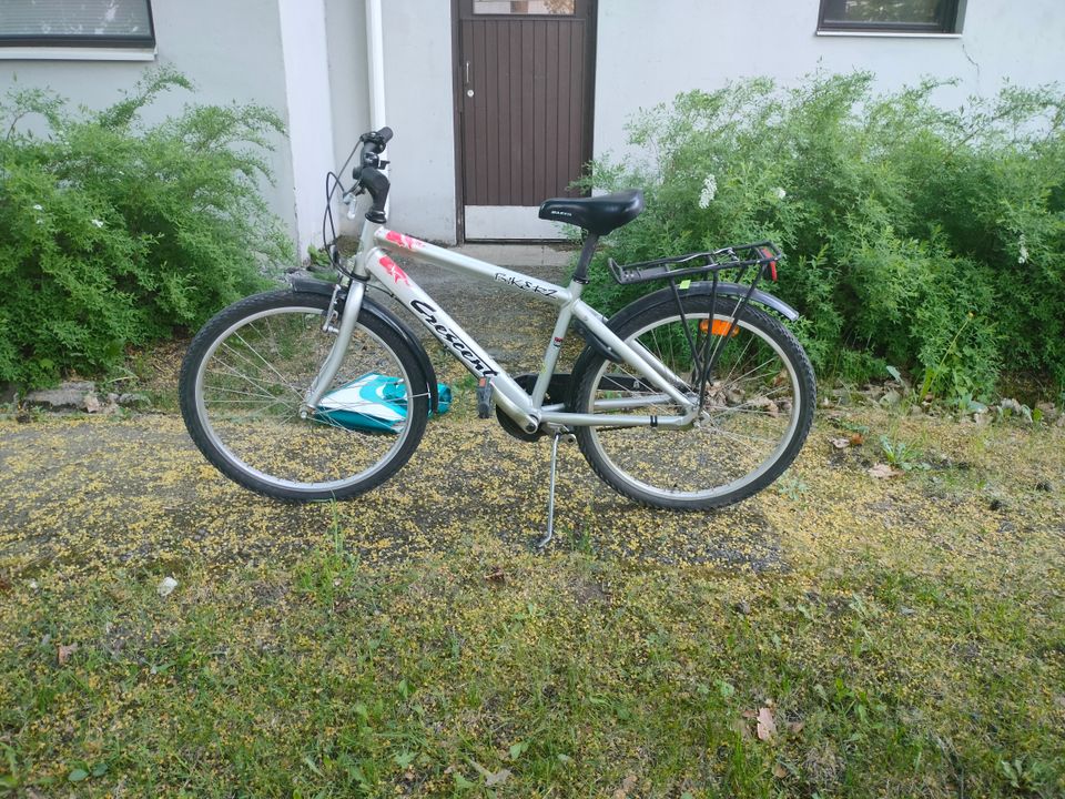 Crestcent polkupyörä (24)