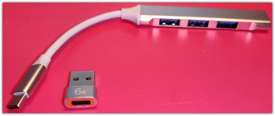 4-porttinen USB C-tyyppi - USB A -keskitin / hubi + adapteri