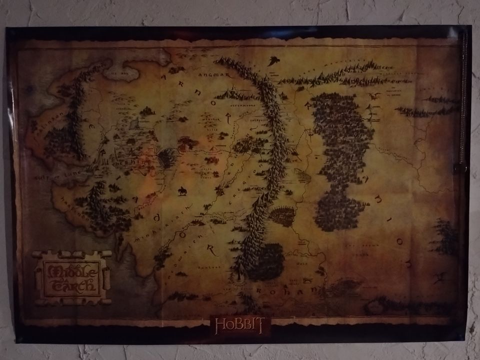 Hobbit seinäkartta keskimaasta