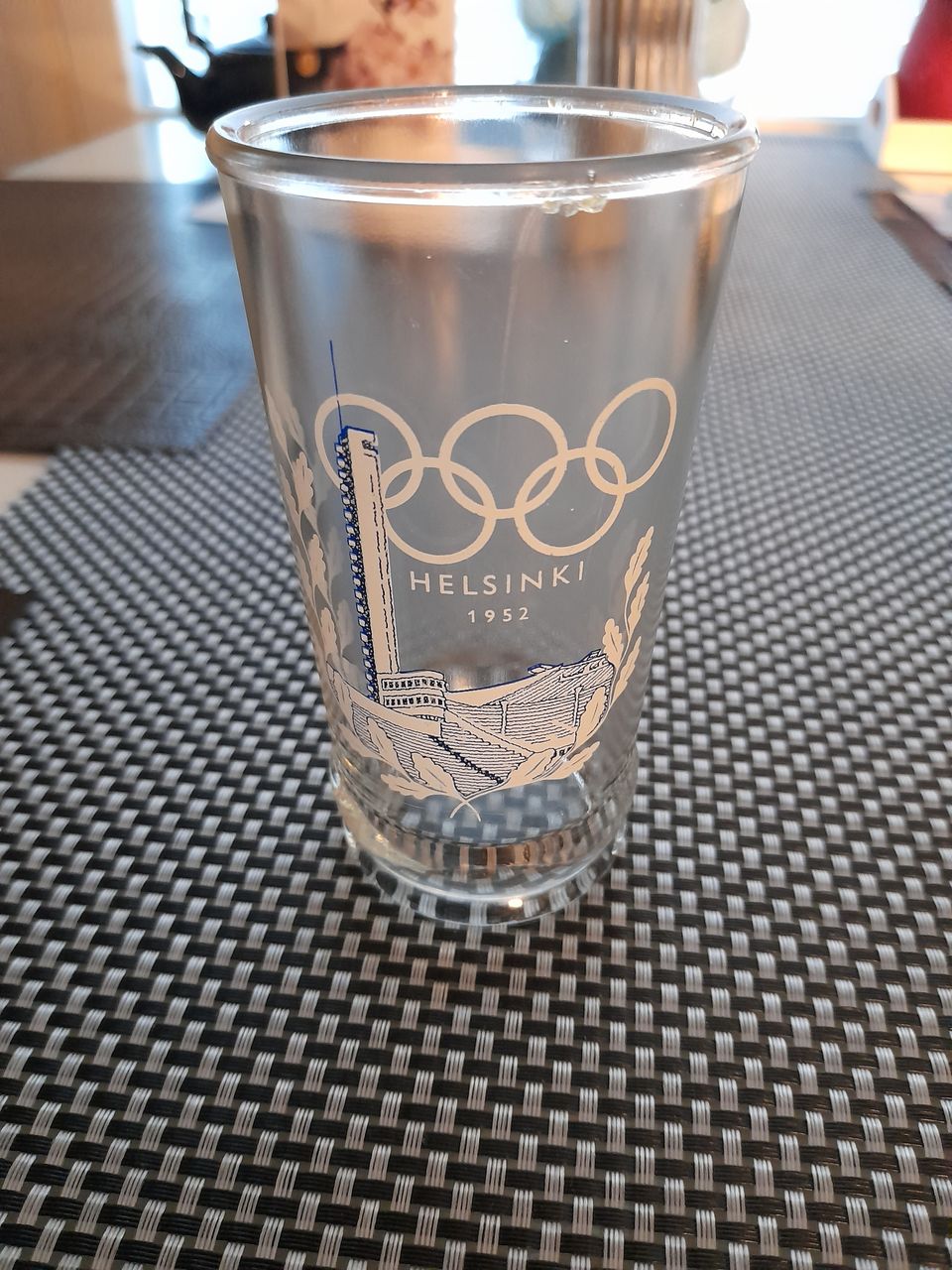 Helsingin Olympialaiset 1952 lasi