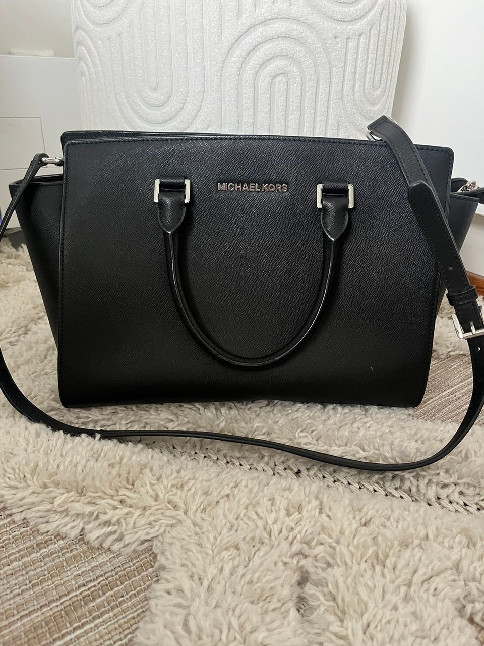 Michael Kors Selma laukku