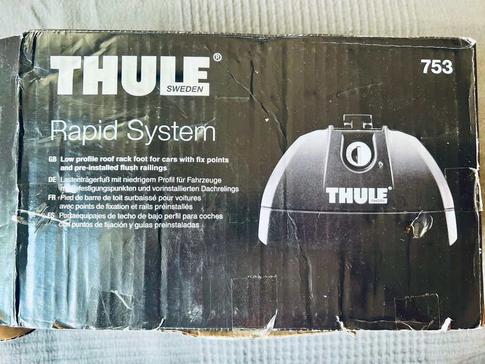 Myydään Thule Rapid System 753 jalkasarja