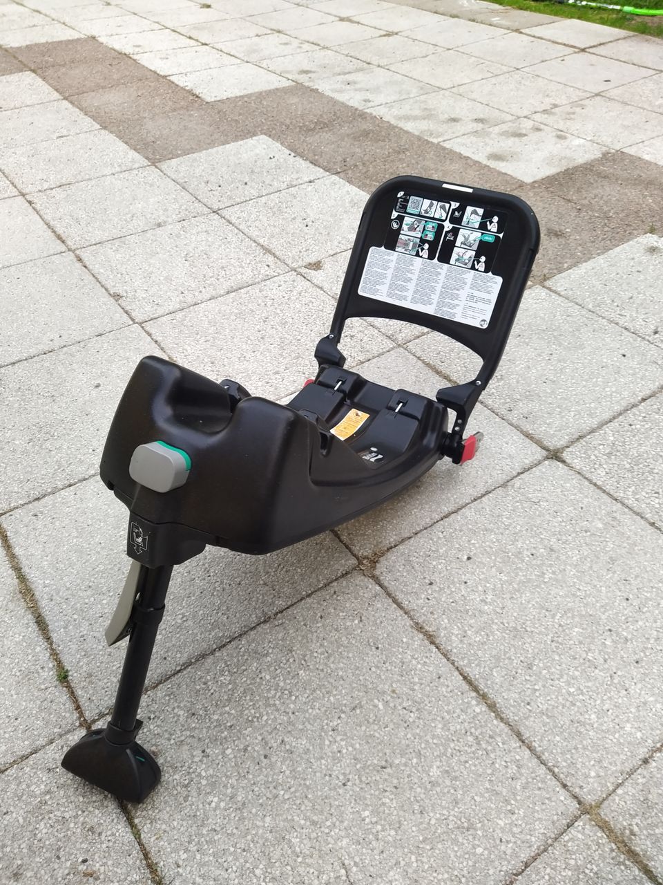 Isofix telakka Britax