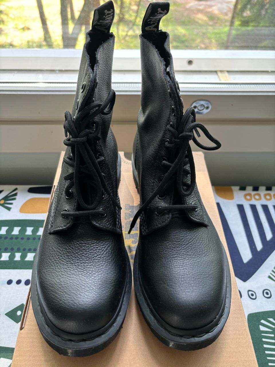 UUDET DR MARTENS 1460 PASCAL VIRGINIA  MONO -NAHKAMAIHARIT