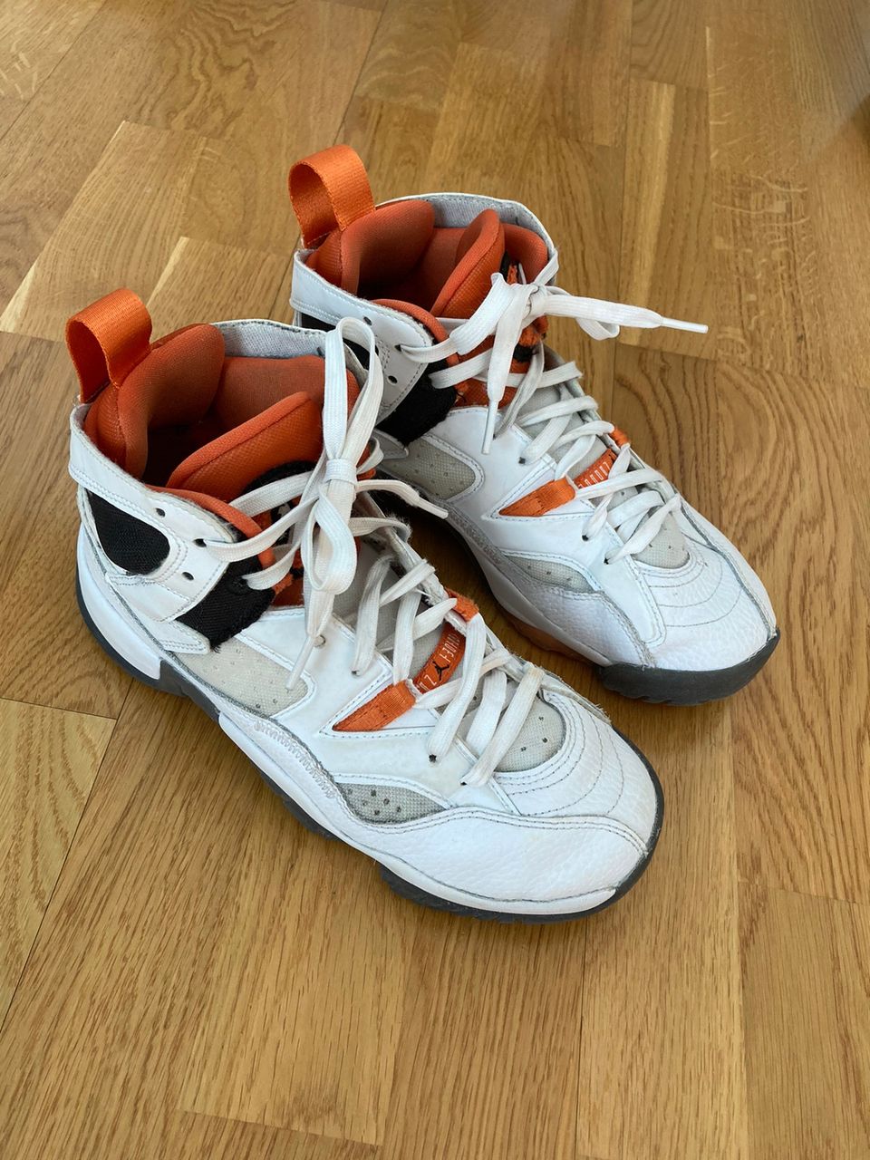 Jordan Jumpman koripallokengät 37,5