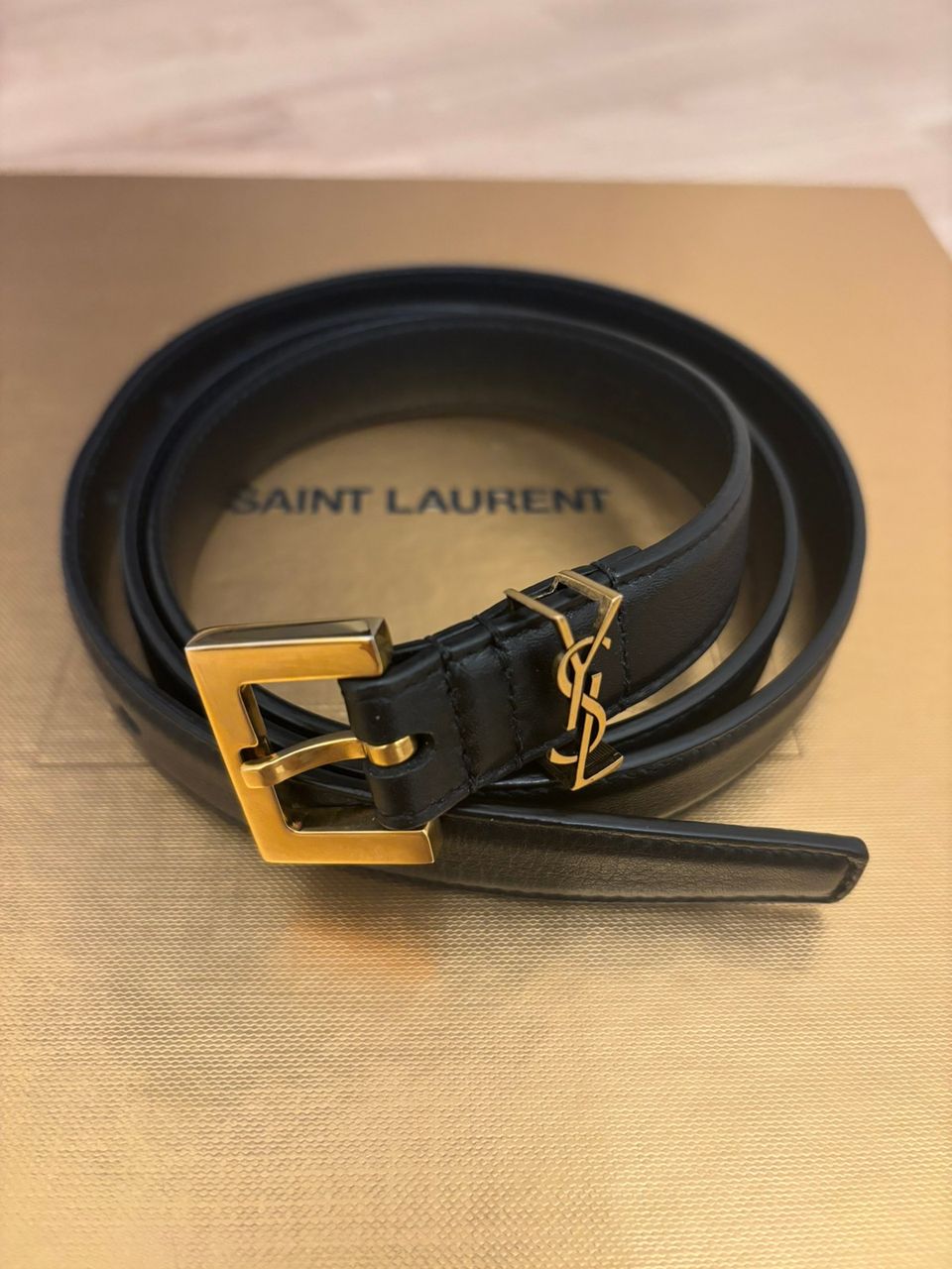 Saint Laurent vyö