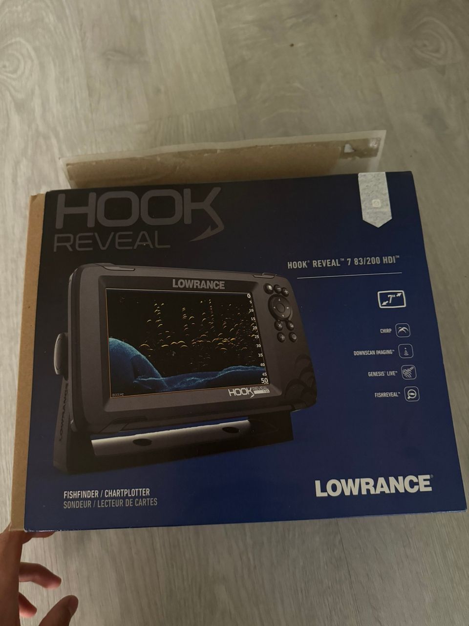 Lowrance Hook REVEAL  7 83/200 HDI