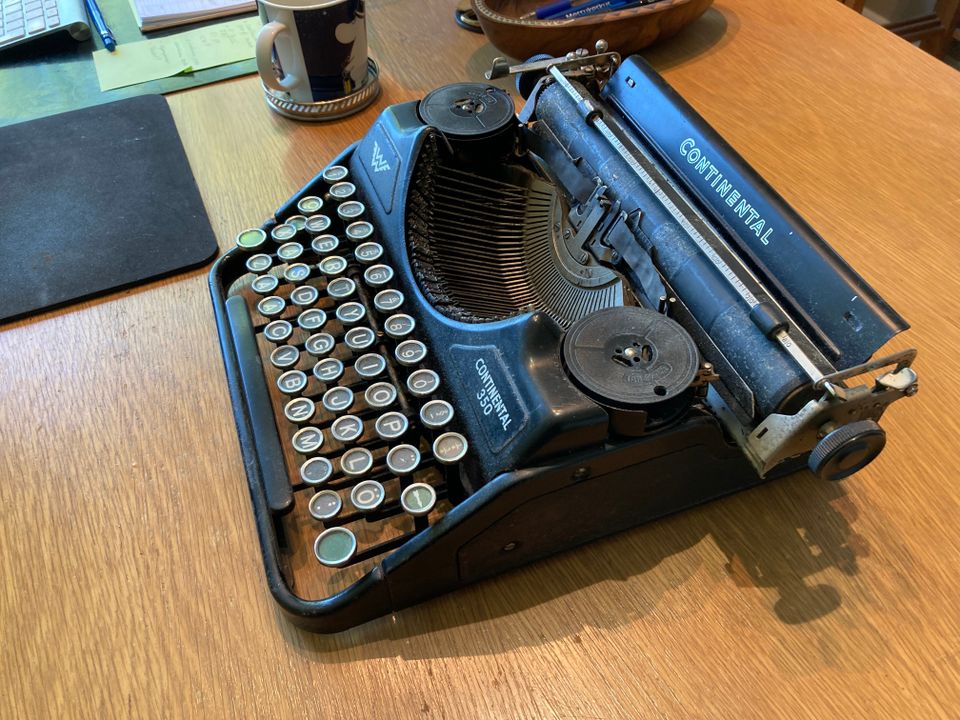 Kirjoituskone, mekaaninen.