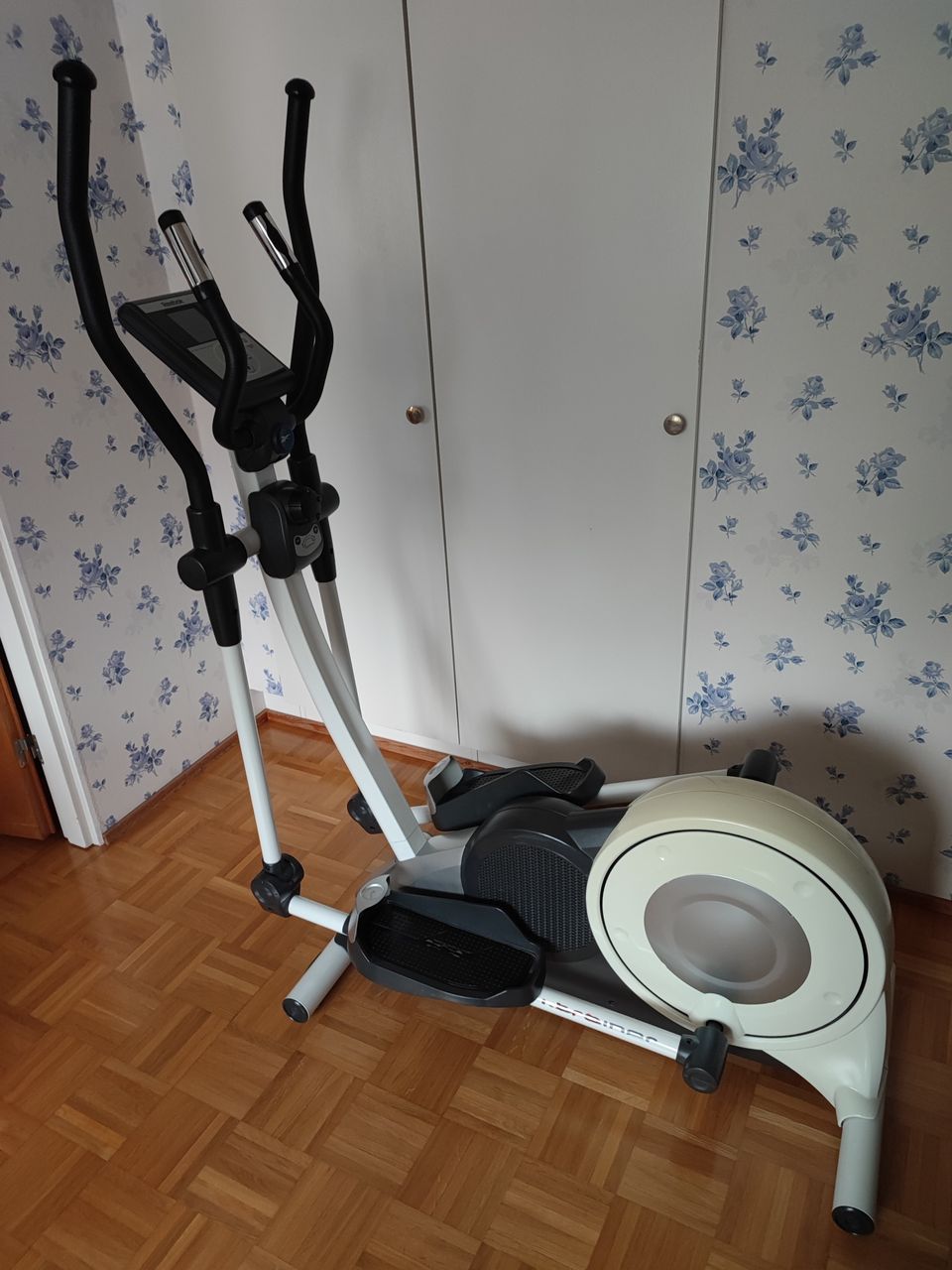 Crosstrainer