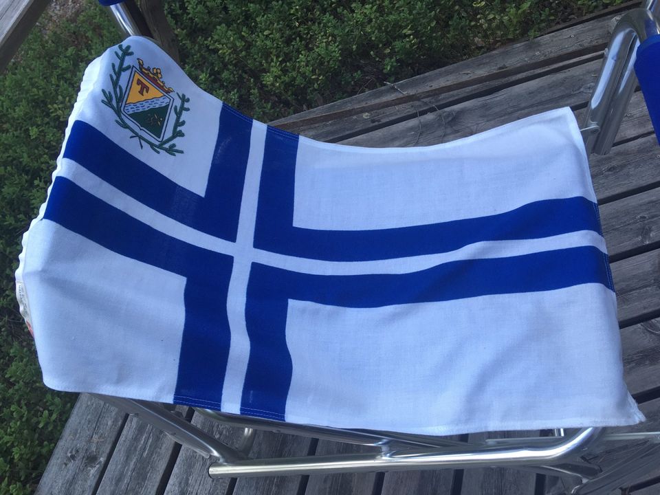 Näsijärven purjehdusseuran lippu.