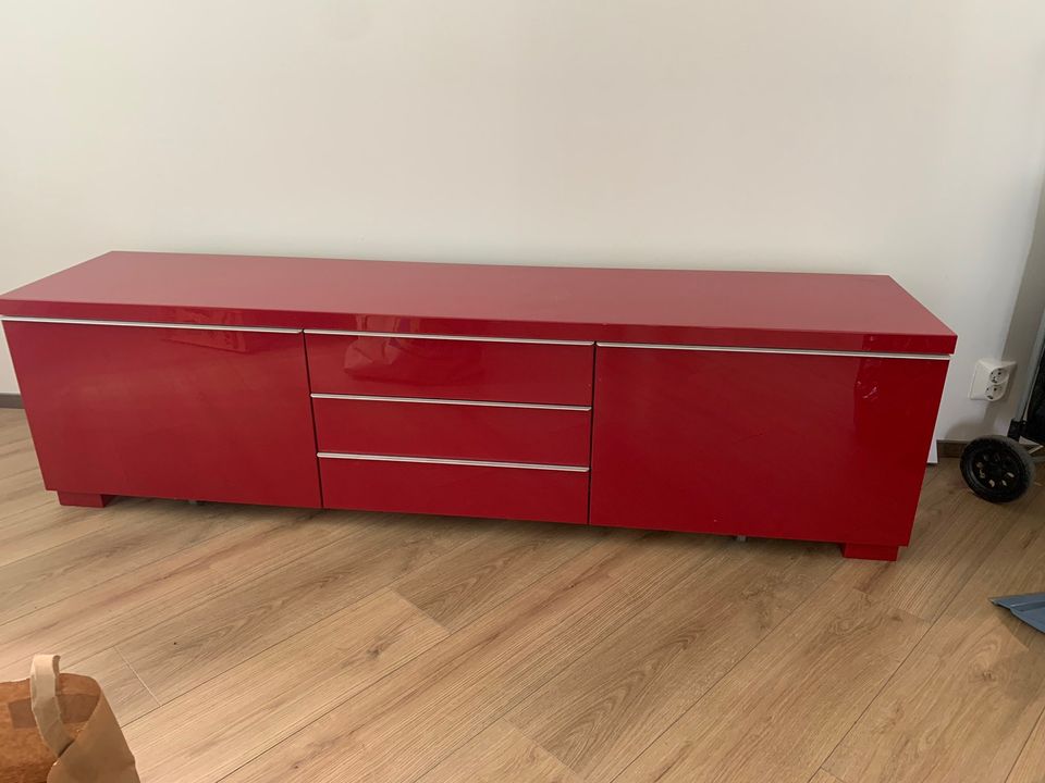 Ikean hyvä tv-taso