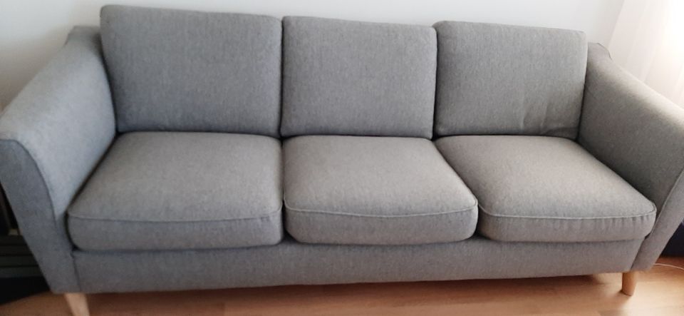 Harmaa kangas sohva 3 istuttava