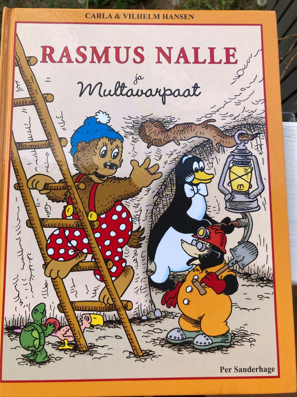 Rasmus Nalle ja Multavarpaat kirja