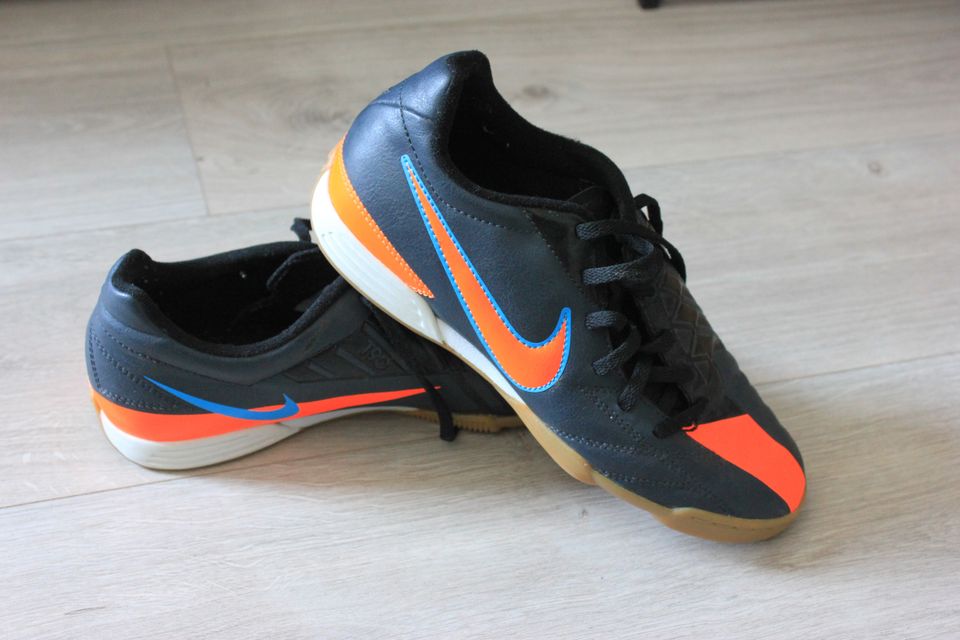 Nike fotball shoes