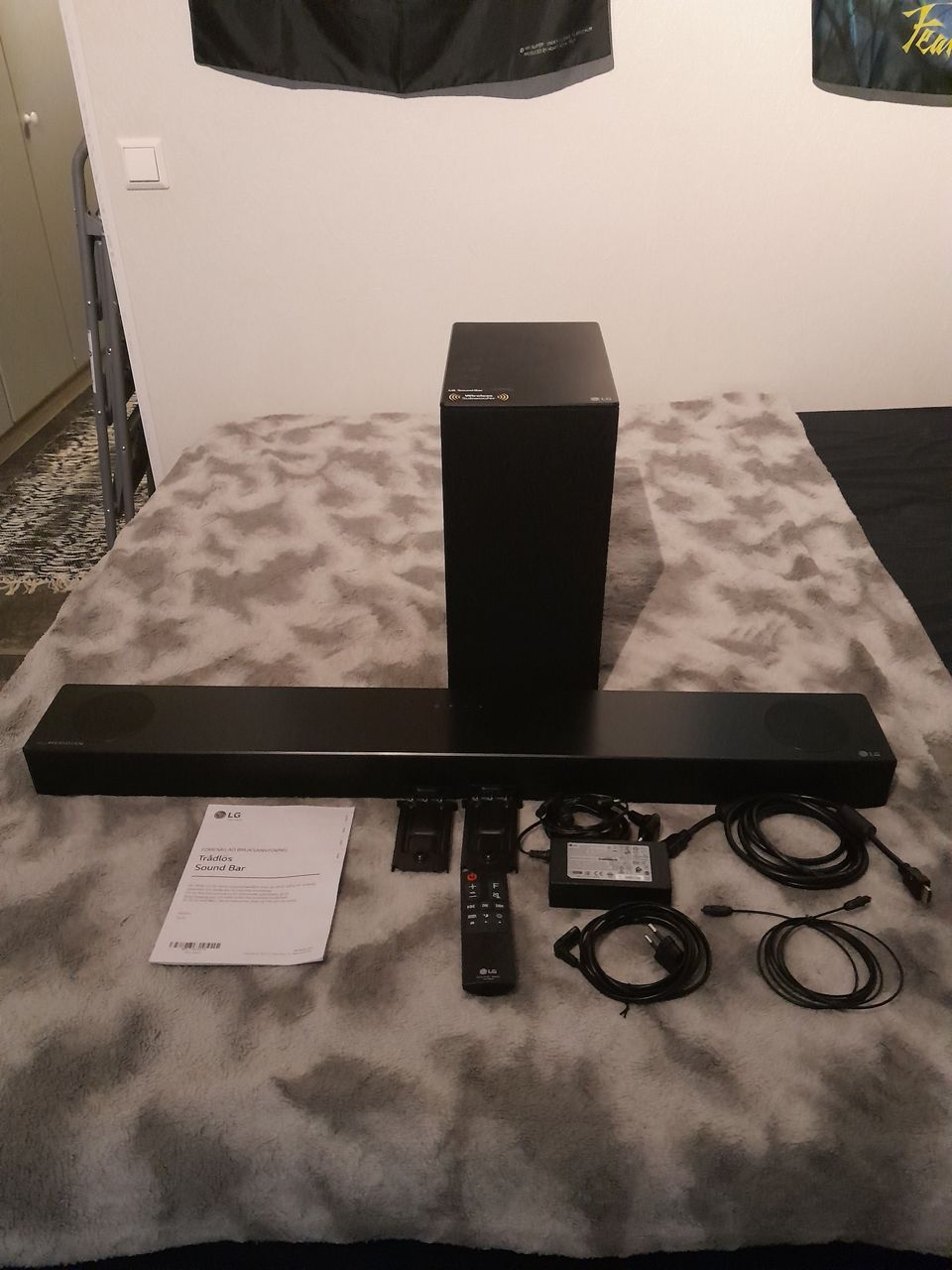 LG SN7Y sound bar (Lue kuvaus)