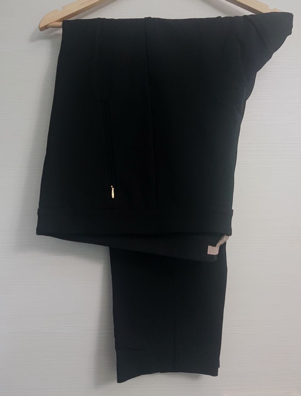 H&M mustat naisten stretch housut 4xl