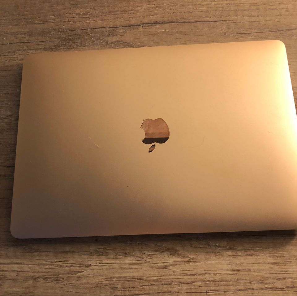 Apple MacBook Air 13” M1 256 Gt -kannettava