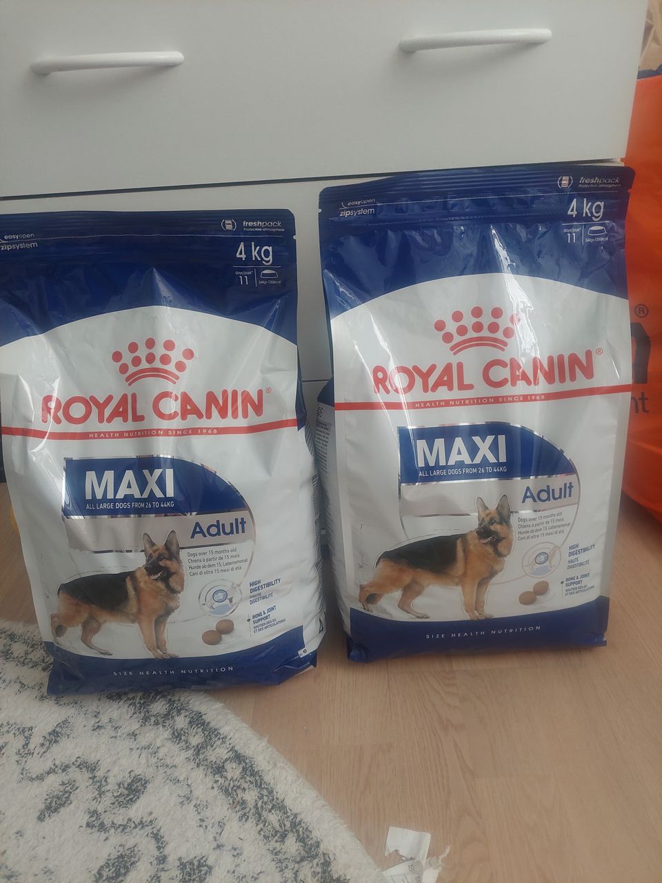 Koiranraksuja Royal canin