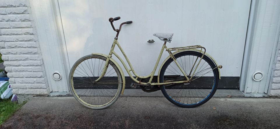 SKANDIA 28”. Wanha vintage pyörä. 1950-luku.
