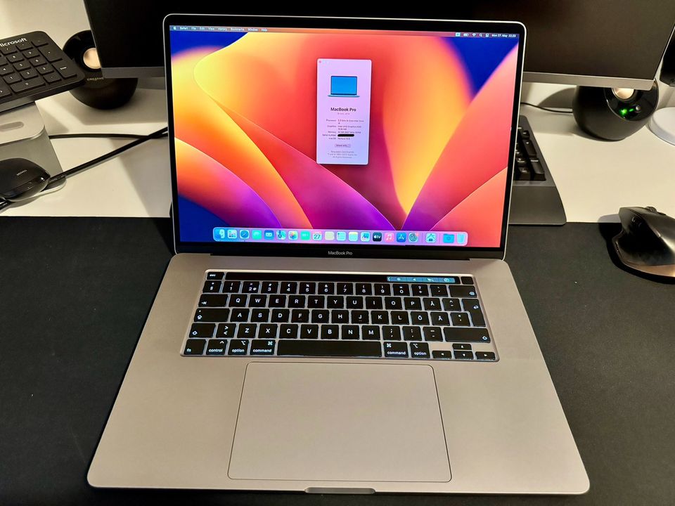 MacBook Pro 16" Touch Bar, 2019
