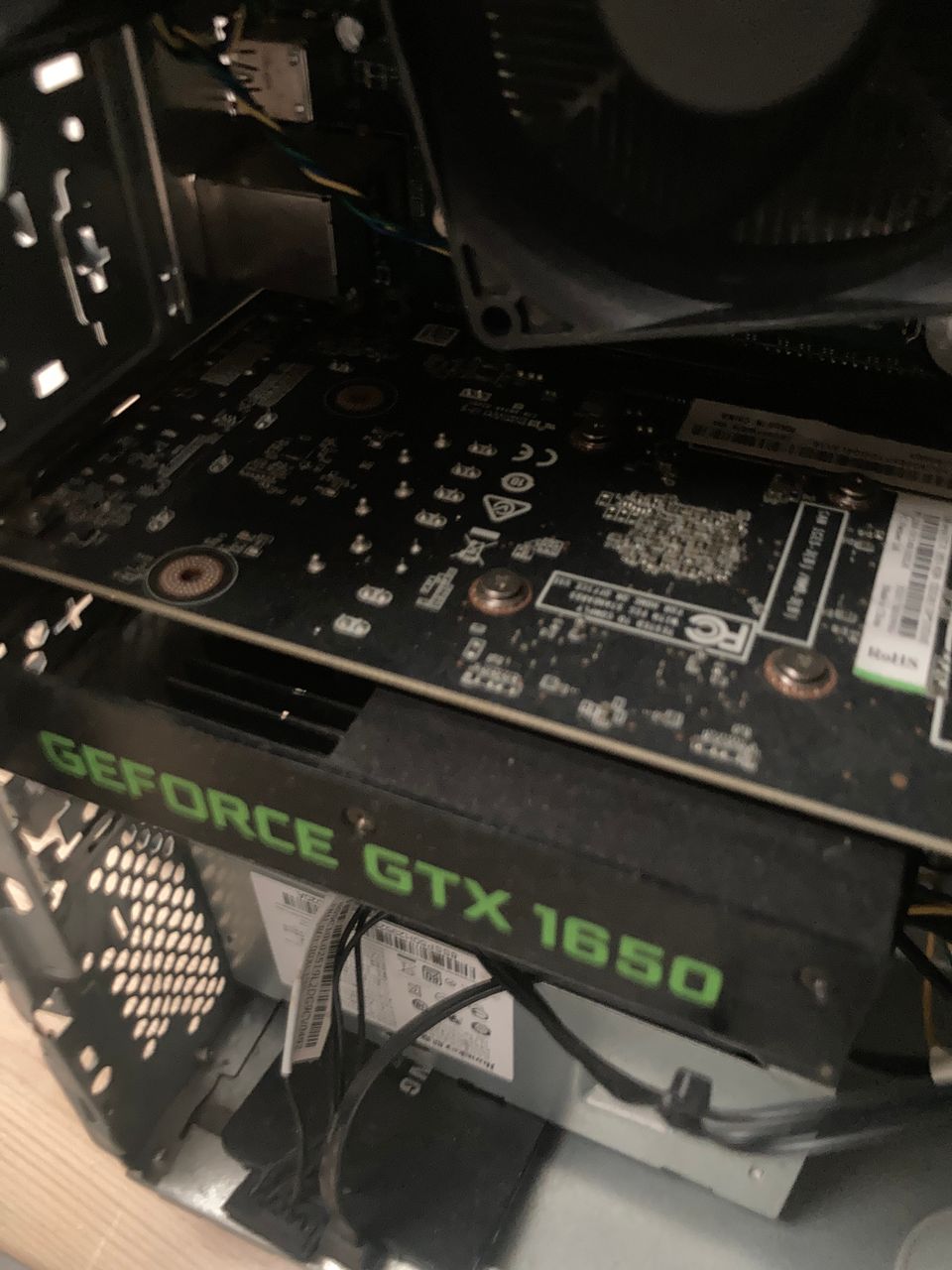 Käytössä oleva kunnes uusi tulee postissa oleva NVIDIA GTX 1650 4GB