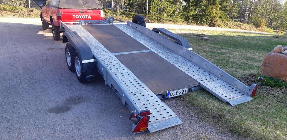 Autotraileri wenus 4.6m 2.7t