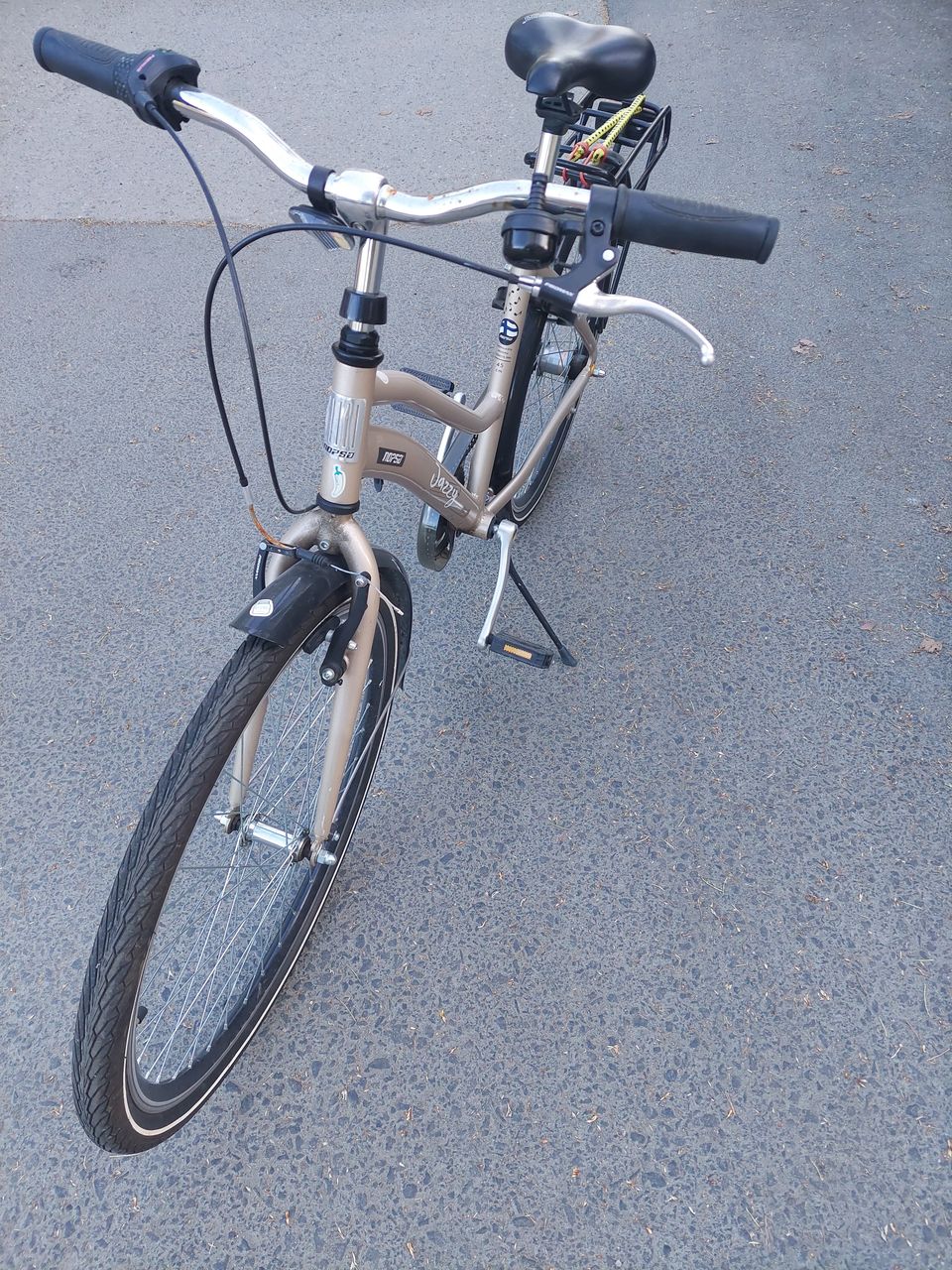 Nopsa-polkupyörä, 26", 3-vaihteinen (jalka- ja käsijarru)
