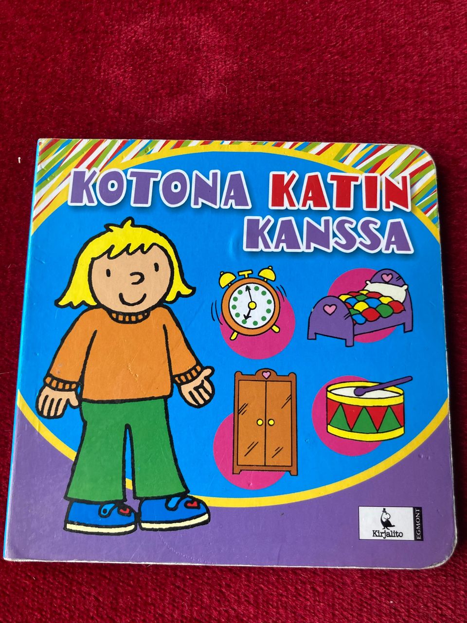 Lastenkirja Kotona Katin kanssa