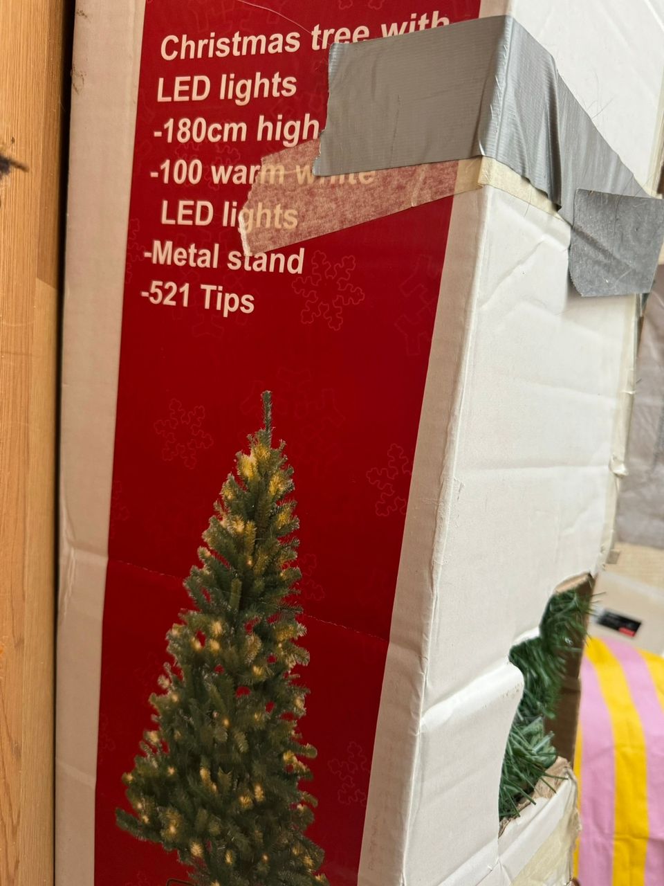 180 cm joulukuusi led-valoilla