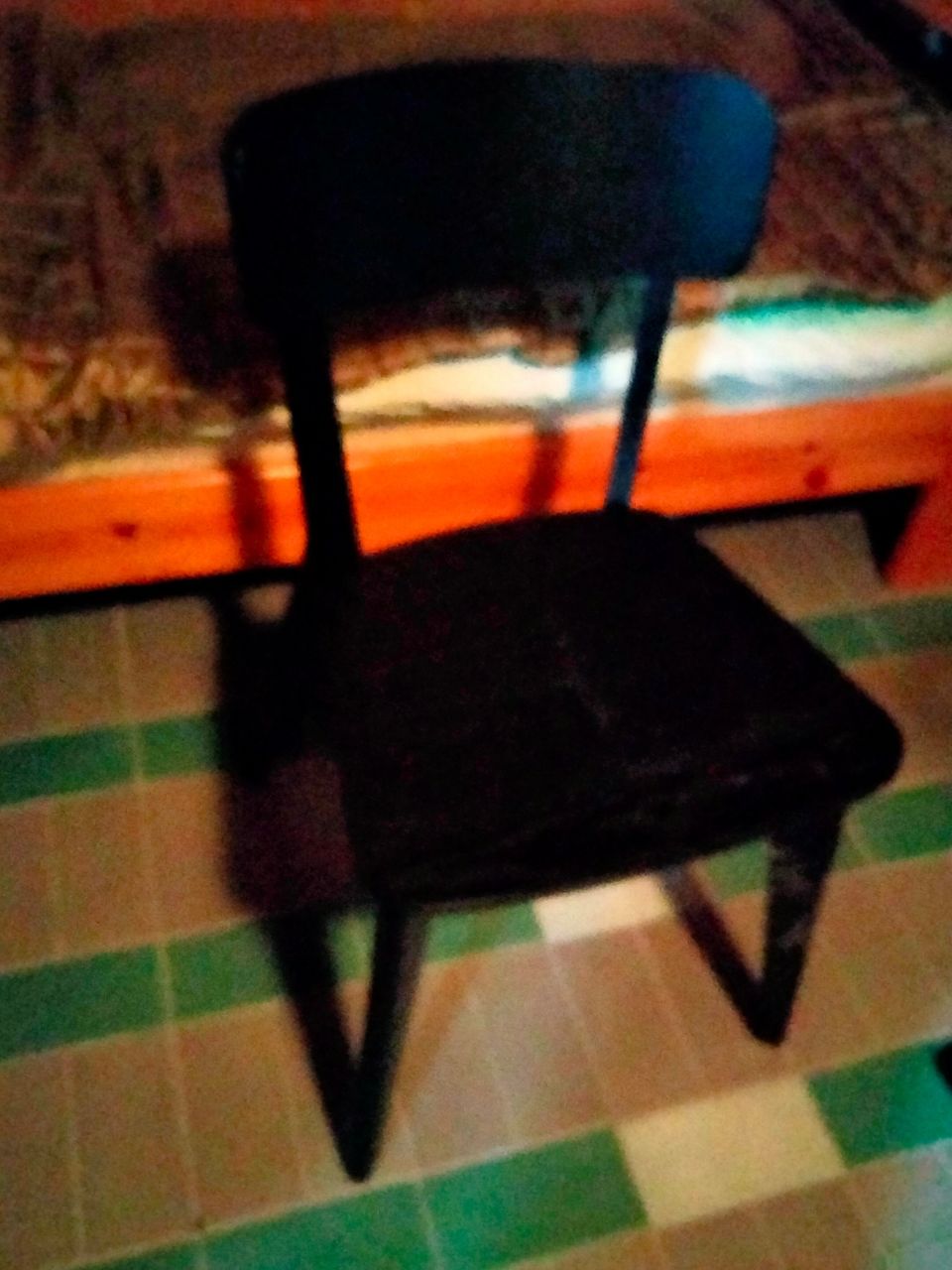 Musta Ikean tuoli