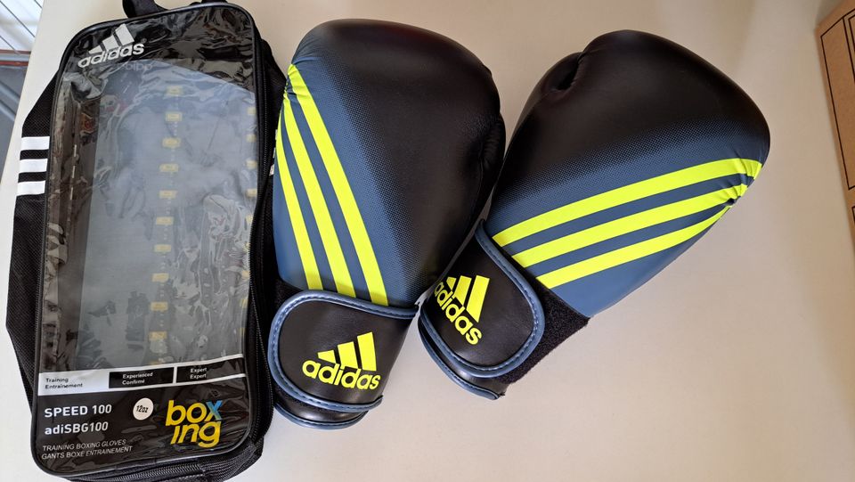 Adidas Nyrkkeilyhanskat Speed 100 Training boxing gloves