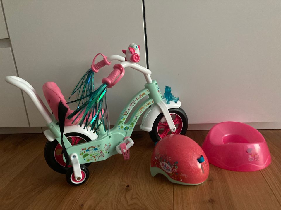 Babyborn pyörä ja kypärä