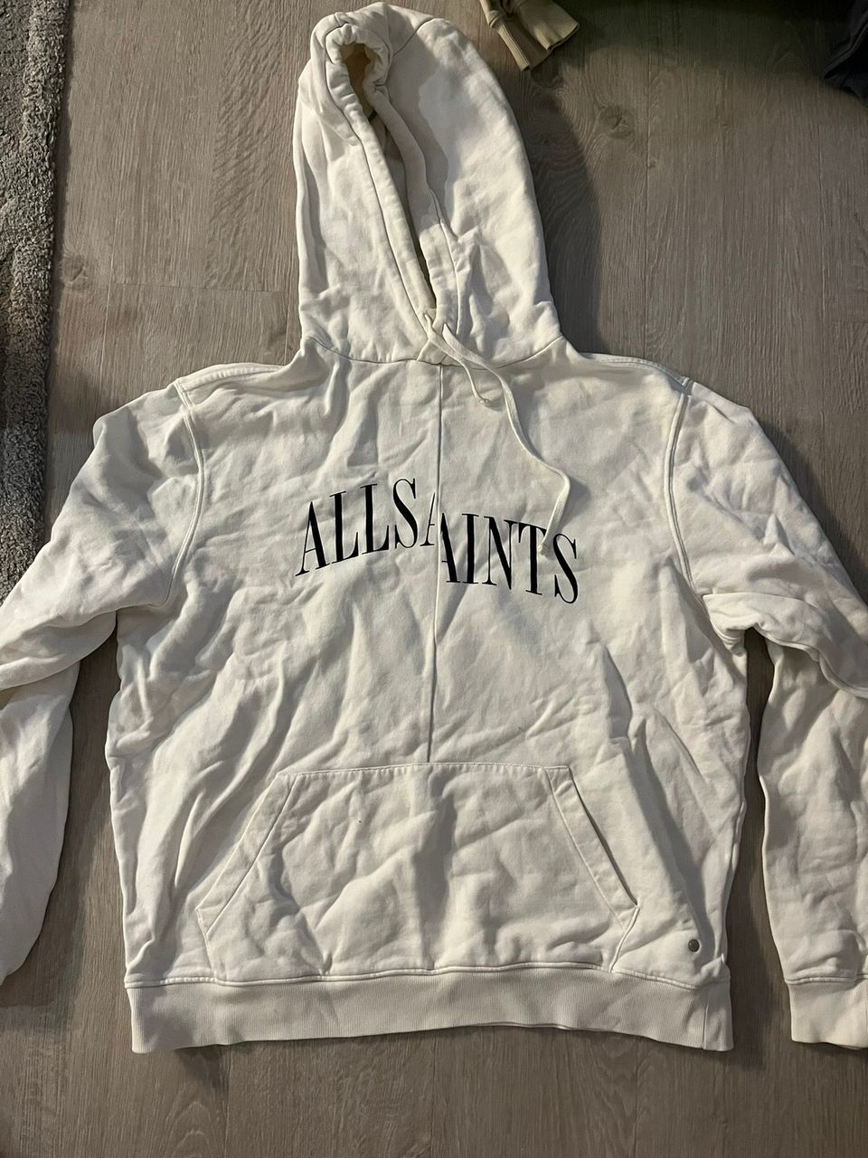 Allsaints huppari