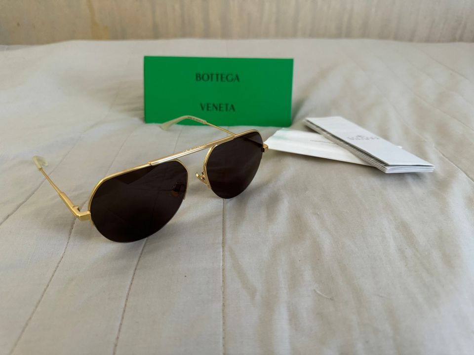 Bottega Veneta BV 1150S 008 aurinkolasit uudet