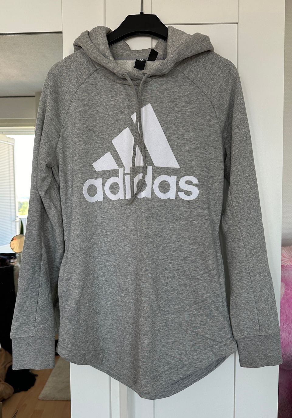 Adidas huppari, koko S