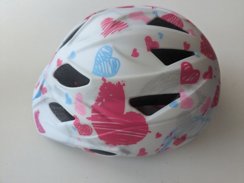 Kids cycling helmet/pyöräilykypärä