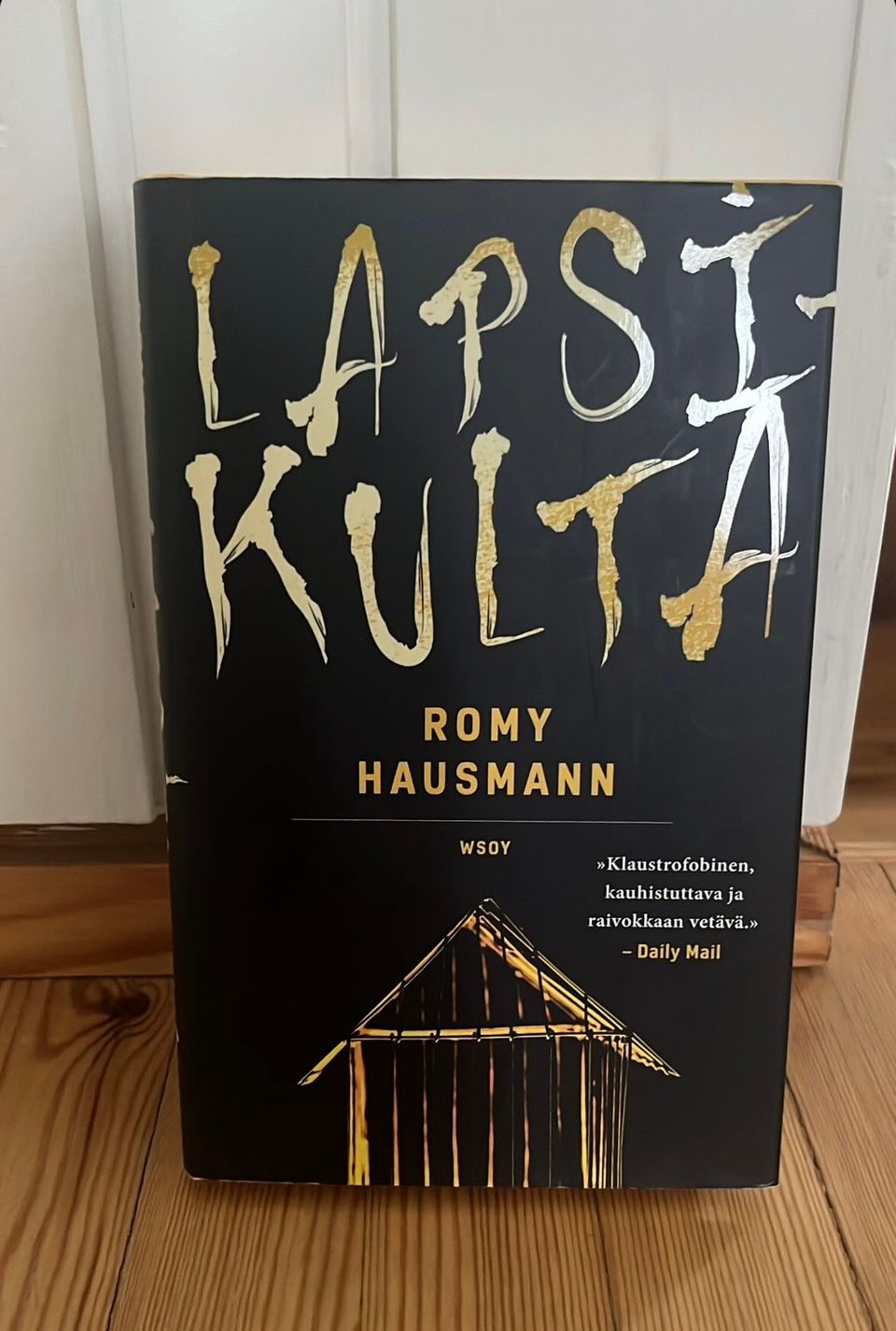 Kirja: Romy Hausmann - Lapsikulta