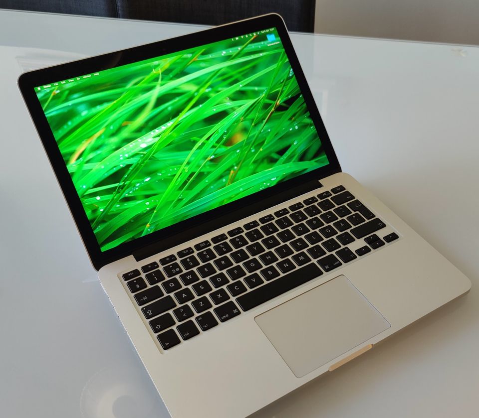 Apple Macbook pro 13", Uusi akku