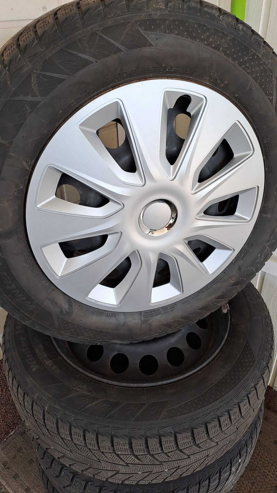 4x Hankook kitkarenkaat i*cept iZ2 (215x65x17)