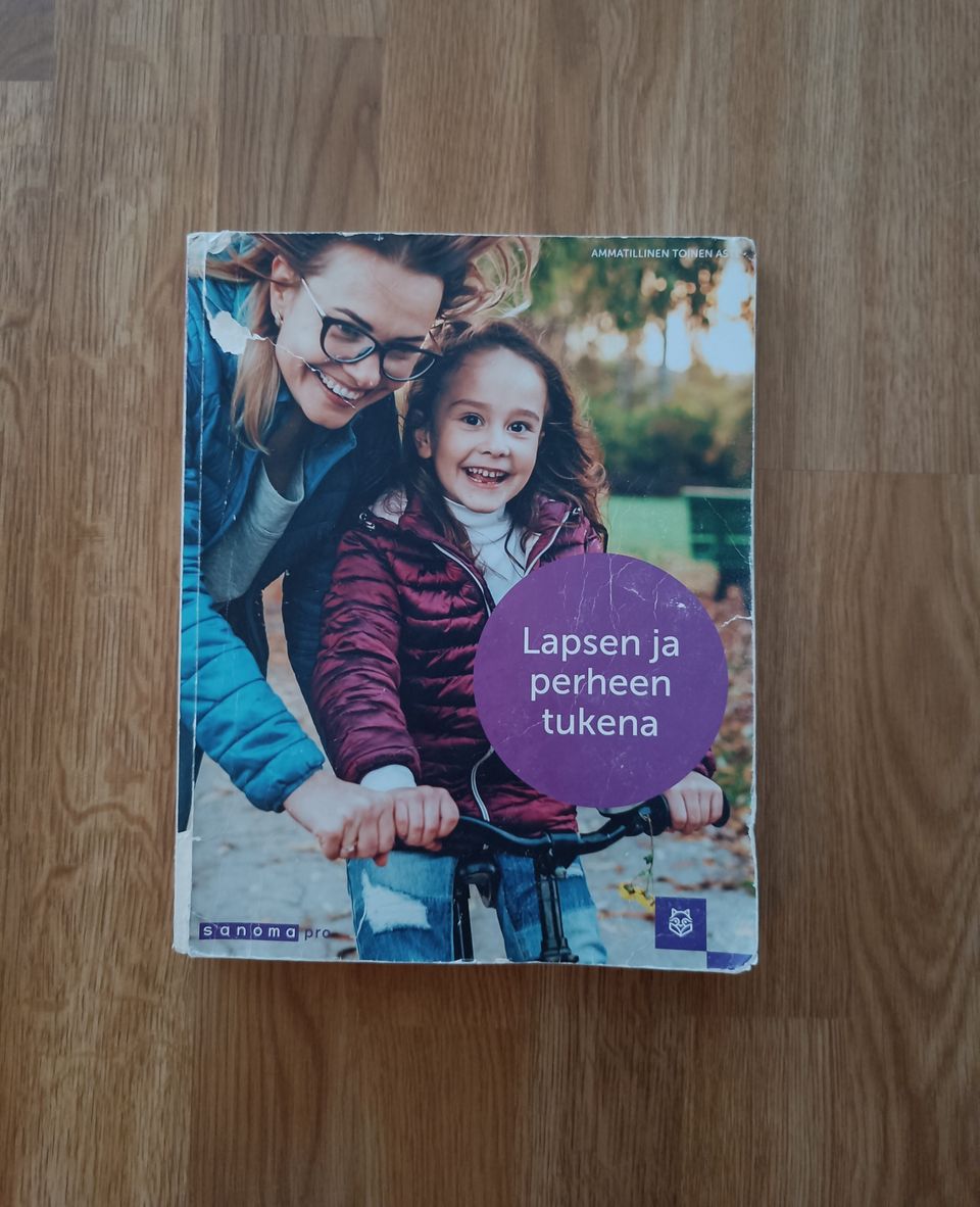 Lapsen ja perheen tukena kirja, Sanoma Pro