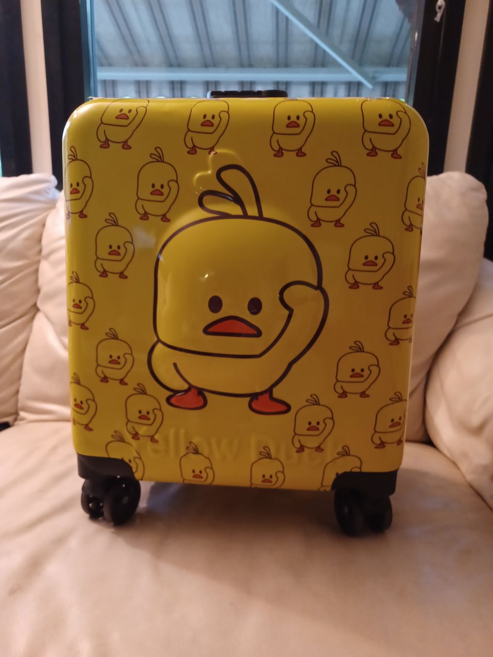 Lasten matkalaukku