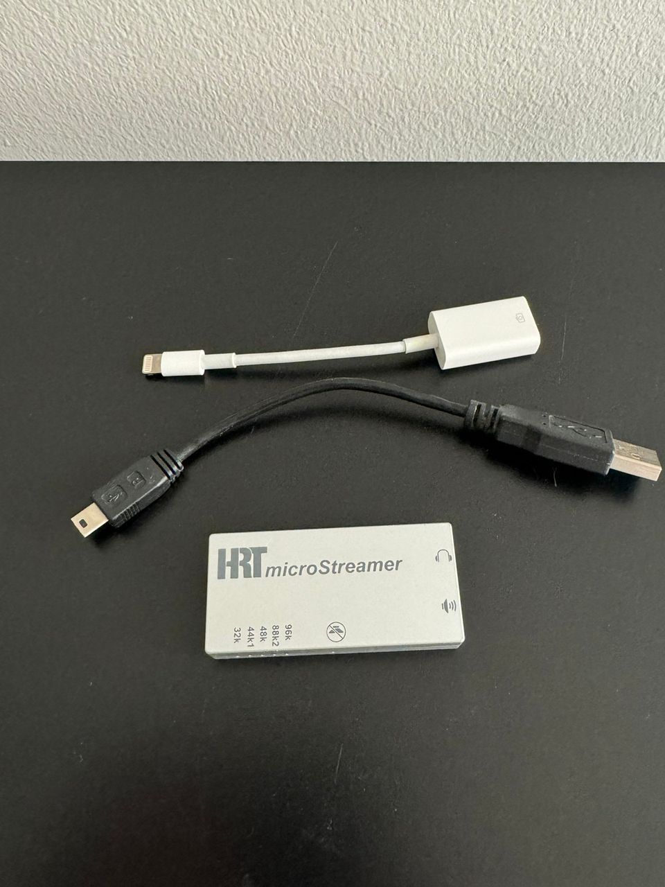 HRT MicroStreamer DAC + kuulokevahvistin