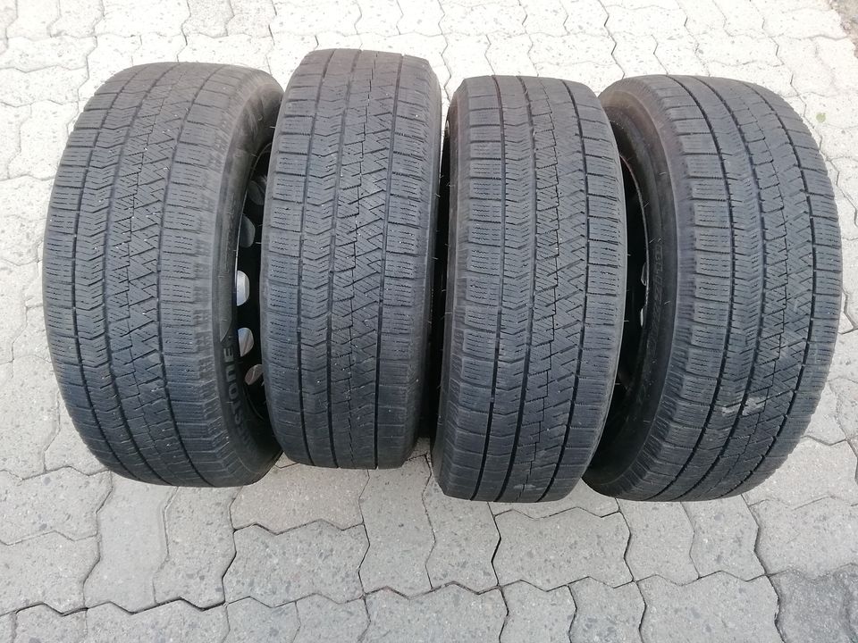 185/60R15 Fordin kesä pyörät 5x108