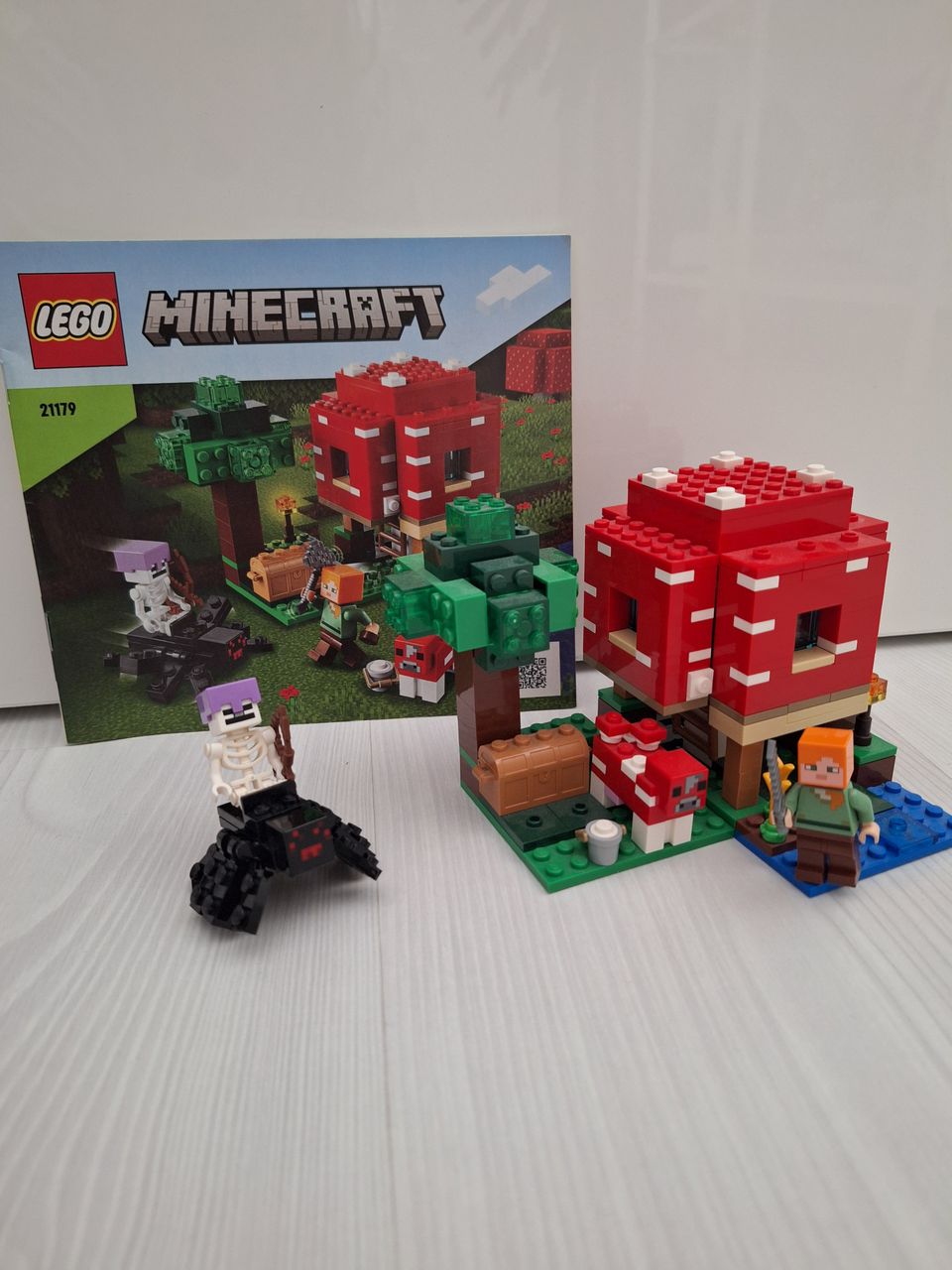 Sienitalo 21179 Minecraft LEGO