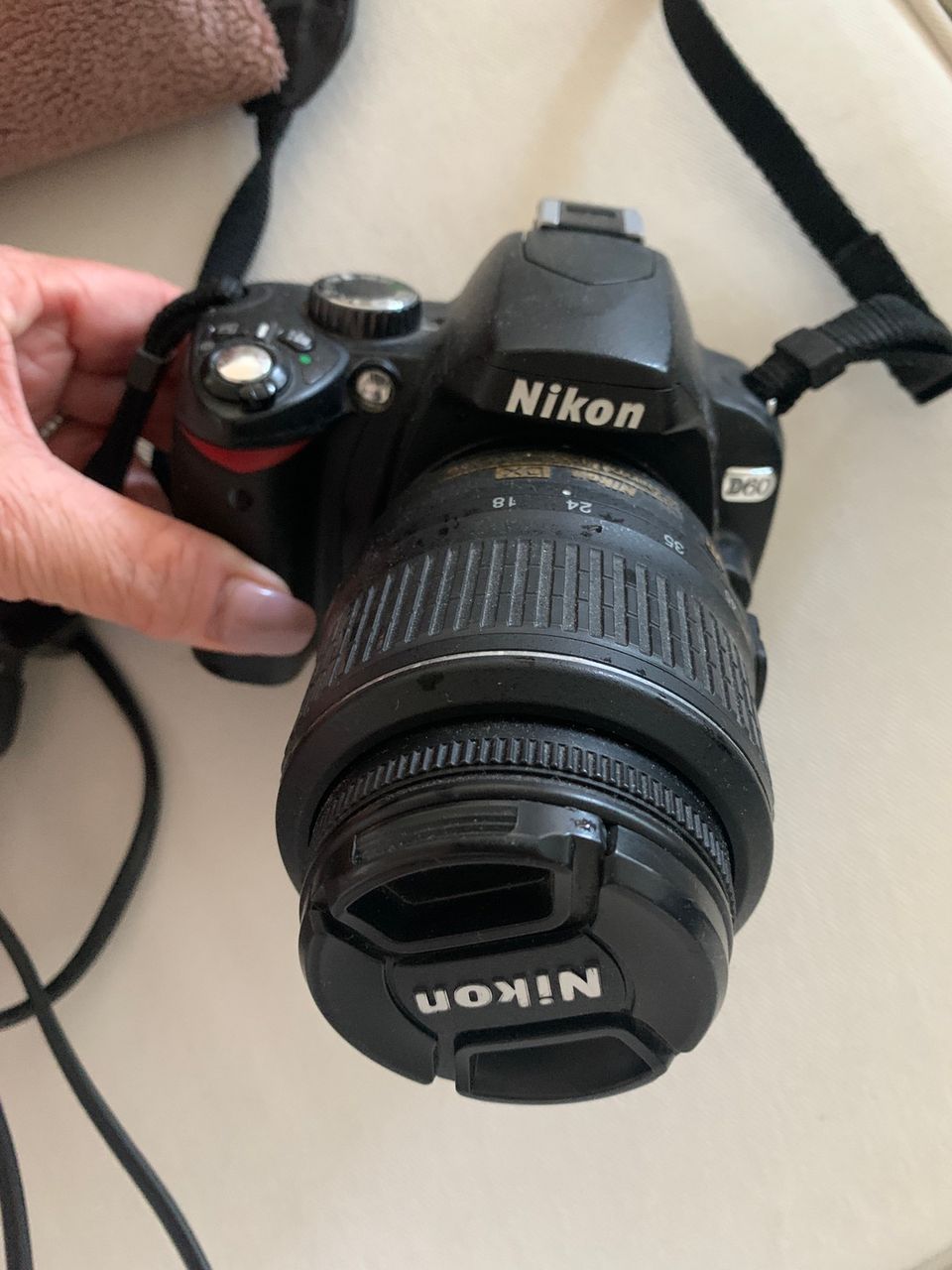 Nikon D60