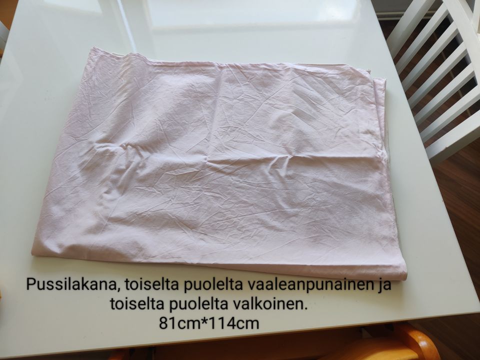 Pussilakana pinnasänkyyn