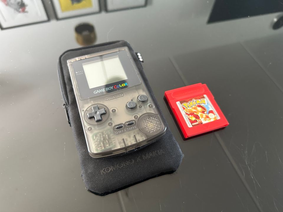 Nintendo Gameboy Color + Pokemon Red