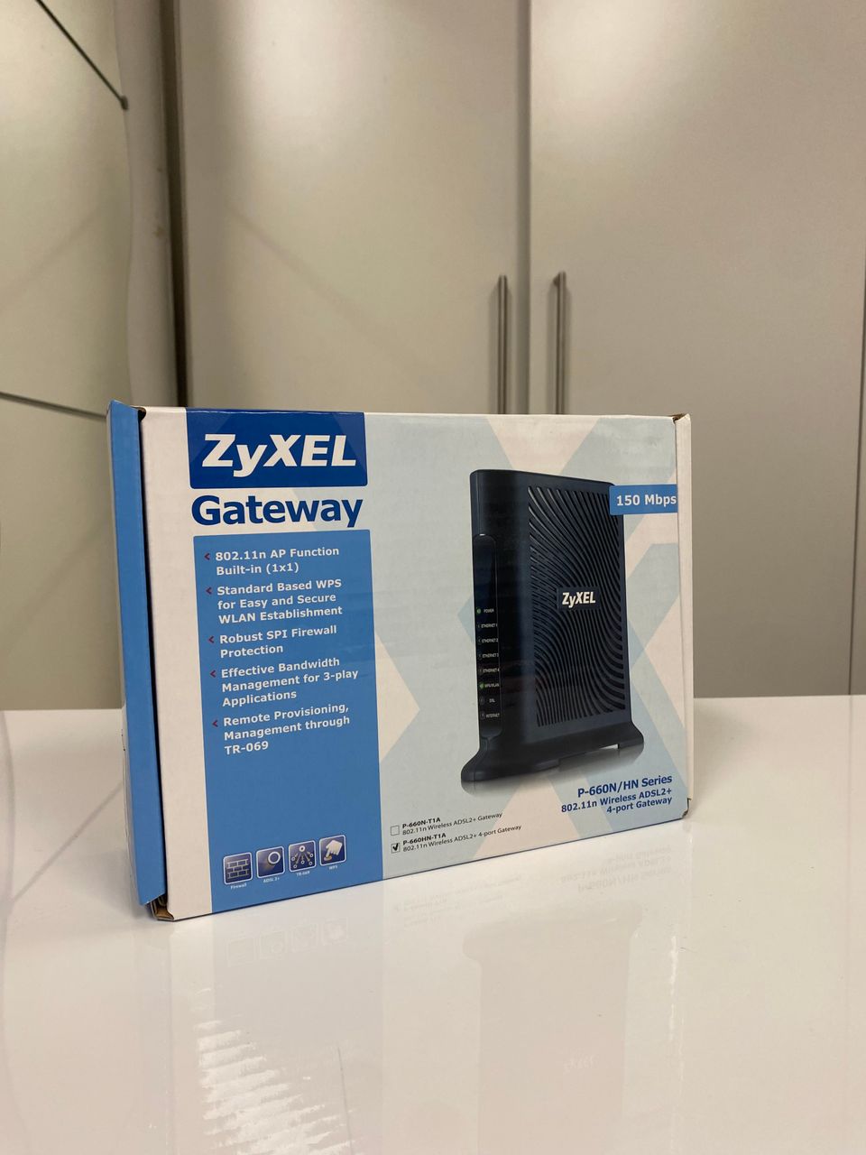 Zyxel Gateway P-660N/HN modeemi