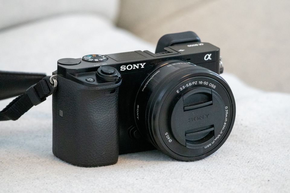 Sony a6000